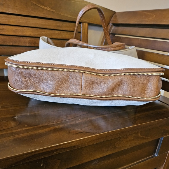 Furla Leather Expandable Crossbody Bag! - Picture 8 of 16